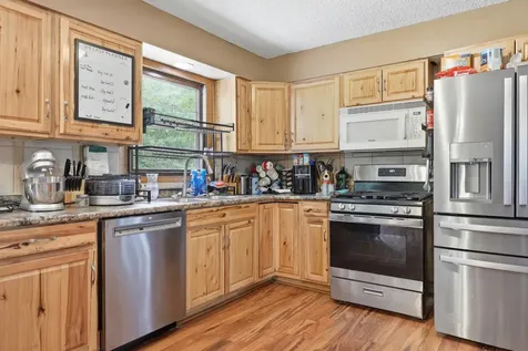 13535 289th Avenue NW Zimmerman MN 55398
