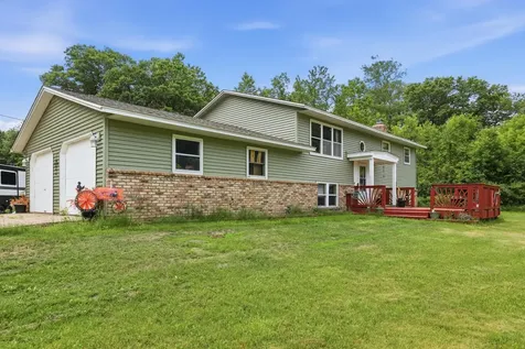 13535 289th Avenue NW Zimmerman MN 55398