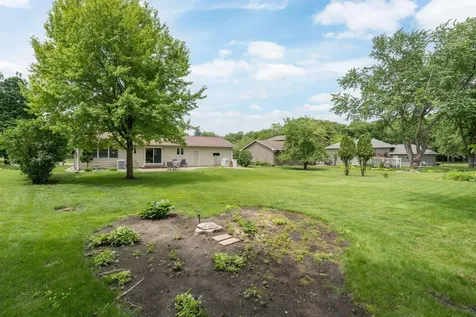 1810 Candi Lane North Mankato MN 56003