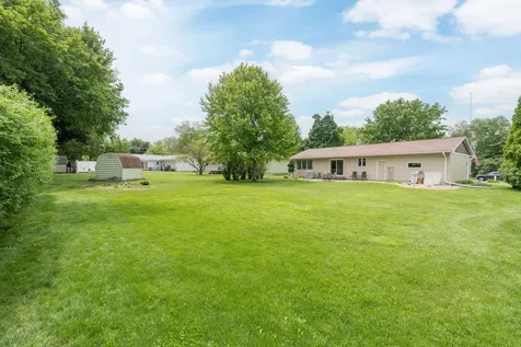 1810 Candi Lane North Mankato MN 56003