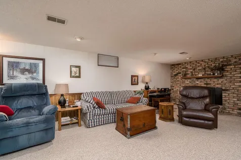 1810 Candi Lane North Mankato MN 56003