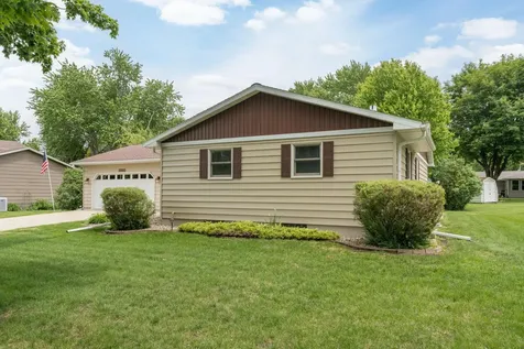 1810 Candi Lane North Mankato MN 56003