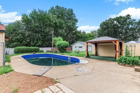 6237 Russell Avenue S Richfield MN 55423