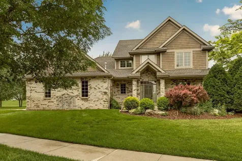 5145 Scenic Oak Drive SW Rochester MN 55902
