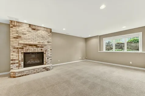 5145 Scenic Oak Drive SW Rochester MN 55902