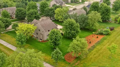 5145 Scenic Oak Drive SW Rochester MN 55902