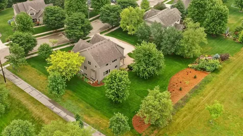 5145 Scenic Oak Drive SW Rochester MN 55902
