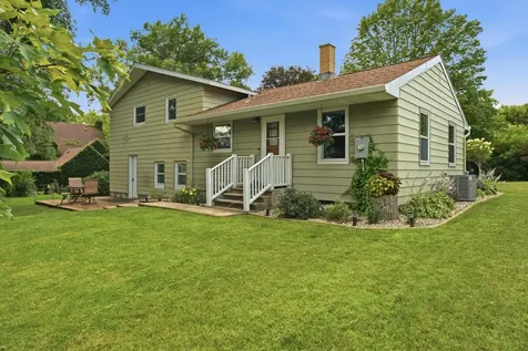 204 2nd Street NW Fairfax MN 55332