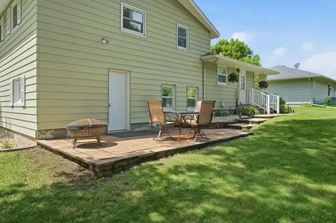 204 2nd Street NW Fairfax MN 55332