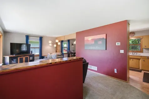 204 2nd Street NW Fairfax MN 55332