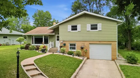 204 2nd Street NW Fairfax MN 55332