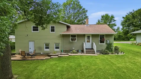 204 2nd Street NW Fairfax MN 55332