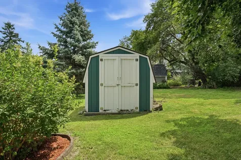 204 2nd Street NW Fairfax MN 55332