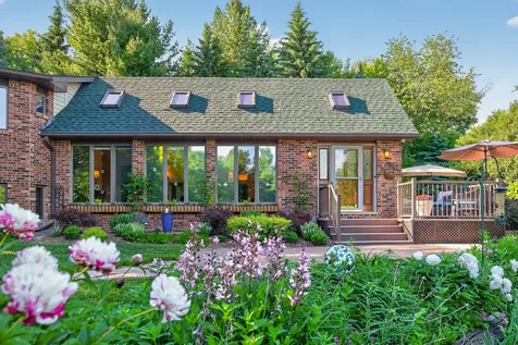 8840 River Heights Way Inver Grove Heights MN 55076