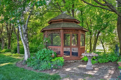 8840 River Heights Way Inver Grove Heights MN 55076