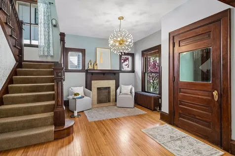 2006 Fremont Avenue S Minneapolis MN 55405