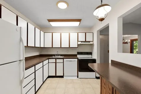 975 Yuma Lane N Plymouth MN 55447