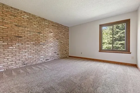 975 Yuma Lane N Plymouth MN 55447
