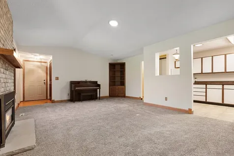 975 Yuma Lane N Plymouth MN 55447