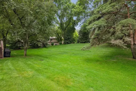 5724 Duncan Lane Edina MN 55436