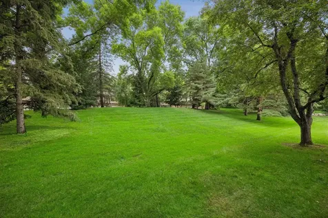 5724 Duncan Lane Edina MN 55436