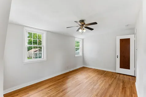1873 Hawthorne Avenue E Saint Paul MN 55119