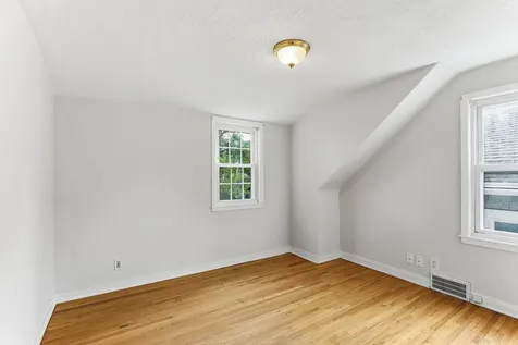 1873 Hawthorne Avenue E Saint Paul MN 55119