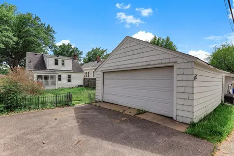 1873 Hawthorne Avenue E Saint Paul MN 55119