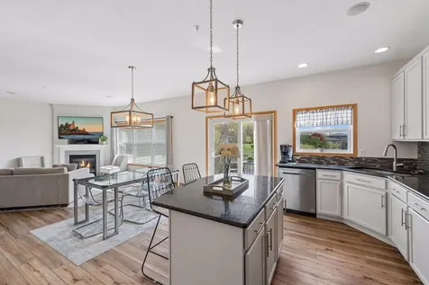 1238 Vernon Drive Carver MN 55315