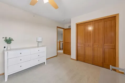 1238 Vernon Drive Carver MN 55315