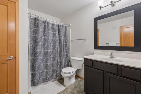 1238 Vernon Drive Carver MN 55315