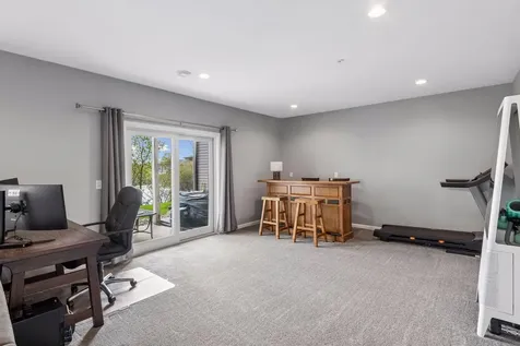1238 Vernon Drive Carver MN 55315