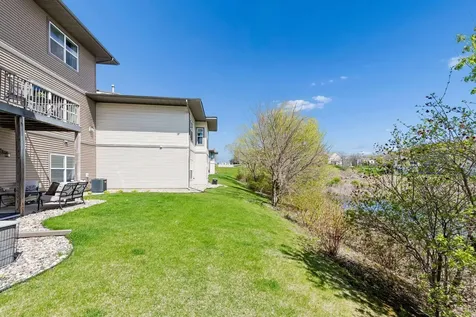 1238 Vernon Drive Carver MN 55315