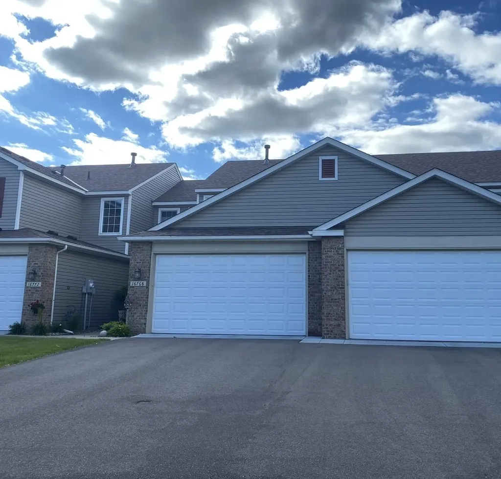 16768 39th Avenue N Plymouth MN 55446