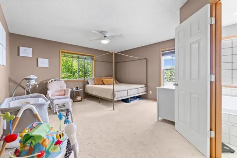 2044 Pheasant Run Street Shakopee MN 55379