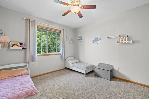 2044 Pheasant Run Street Shakopee MN 55379