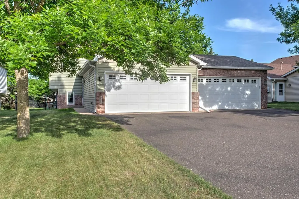 906 Whiskey Road NW Isanti MN 55040