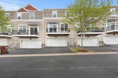 11330 Sandcastle Drive Woodbury MN 55129