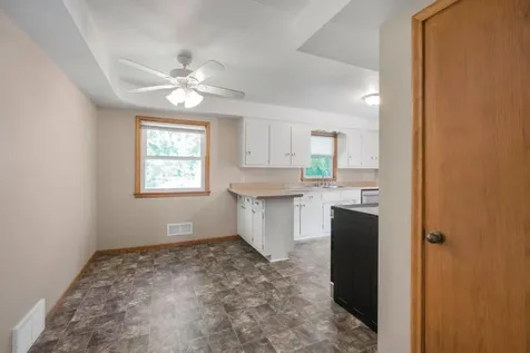 1140 Charlton Street West Saint Paul MN 55118