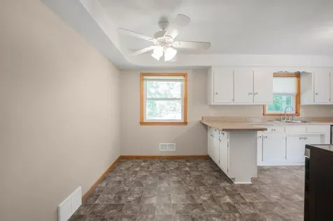 1140 Charlton Street West Saint Paul MN 55118