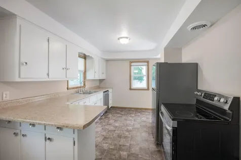 1140 Charlton Street West Saint Paul MN 55118