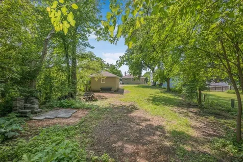 1140 Charlton Street West Saint Paul MN 55118
