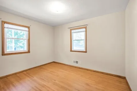 1140 Charlton Street West Saint Paul MN 55118