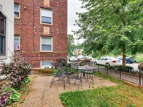 2412 Harriet Avenue Minneapolis MN 55405