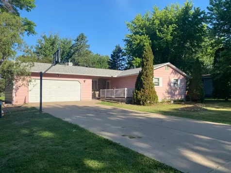 1007 10th Avenue N Princeton MN 55371