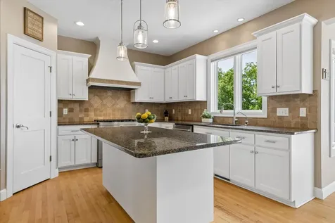 1496 Bluebill Bay Road Burnsville MN 55306