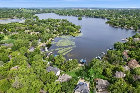 1496 Bluebill Bay Road Burnsville MN 55306