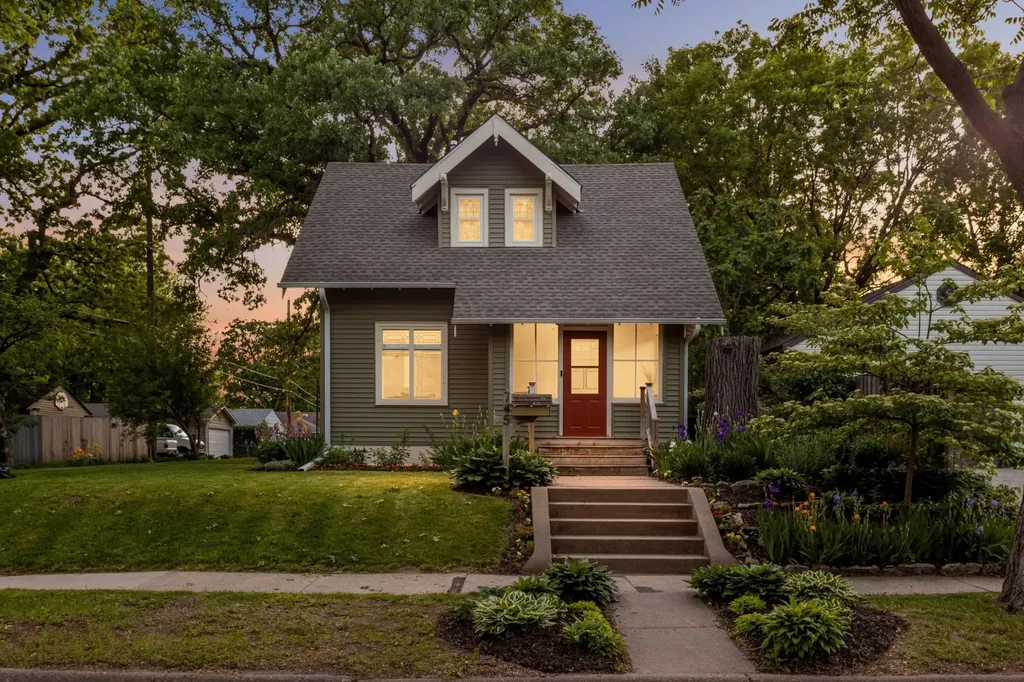 745 Aldine Street Saint Paul MN 55104