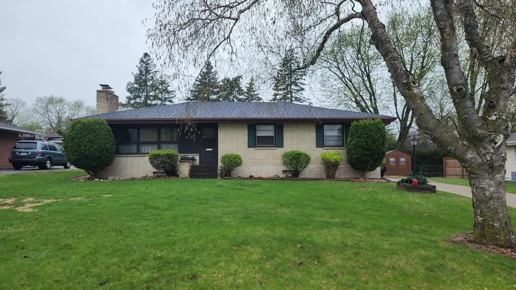 3141 Hampshire Avenue N Crystal MN 55427