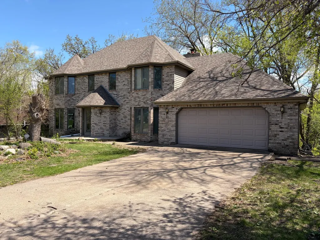5505 Matterhorn Drive NE Fridley MN 55432